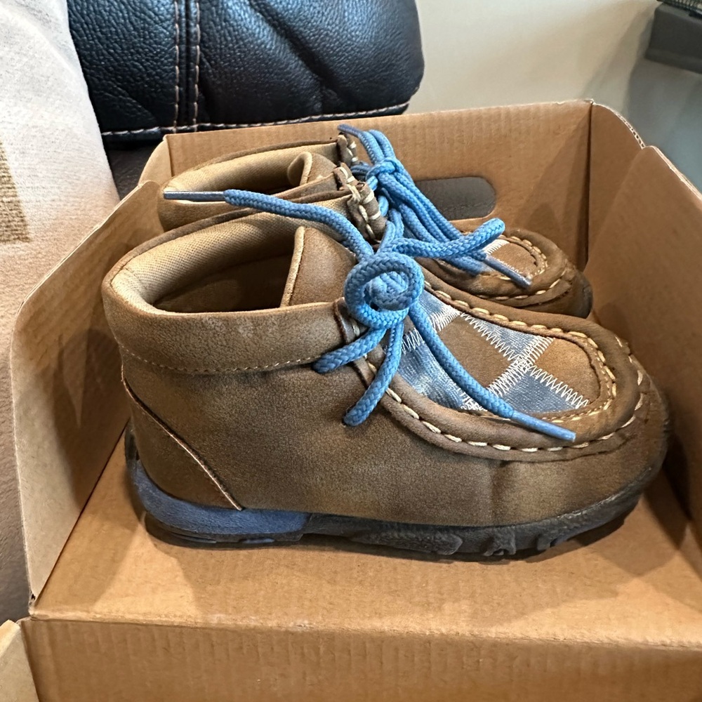 Twister Charlie Toddler Boots with Blue Accents